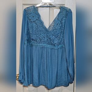 💥Reduced💥 Suzanne Betro Blue Embellished Blouse with Long Sleeves